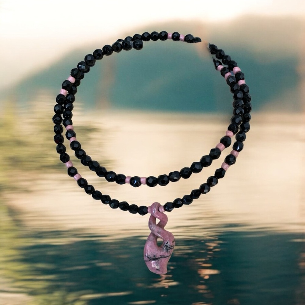 Elegant Black and Pink Rhondonite Beaded Necklace